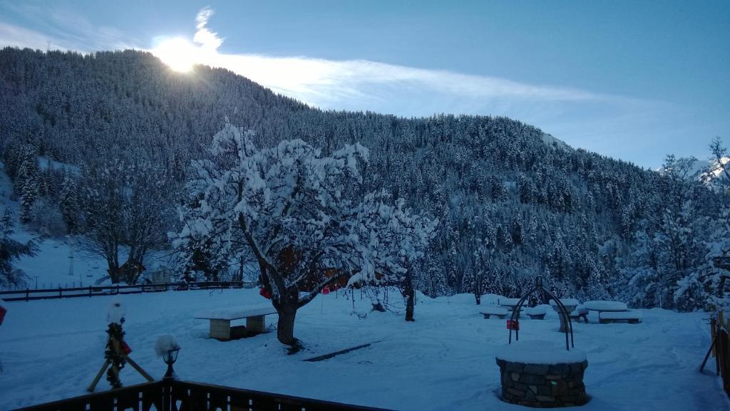 La Foret De Maronne La Garde  Bagian luar foto